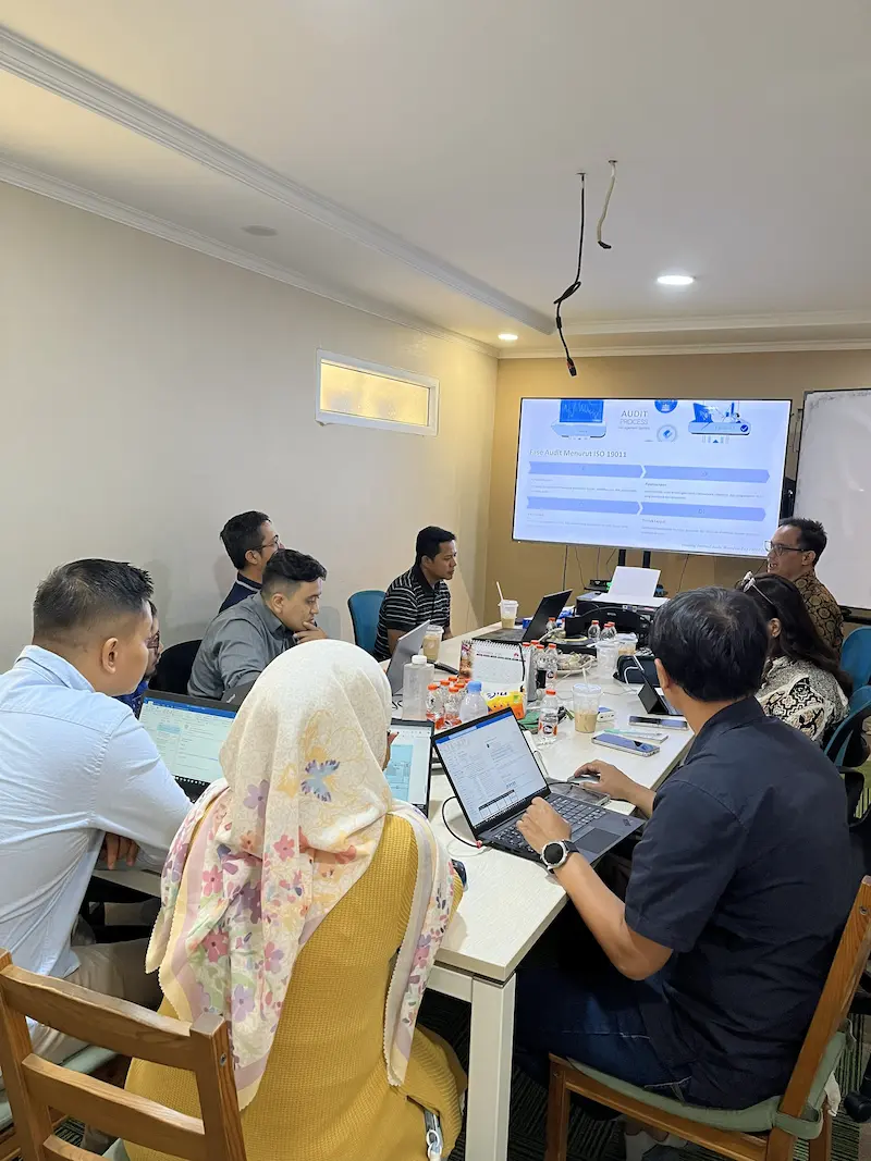 Audit internal ISO 27001 bersama klien